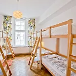 Centrum House