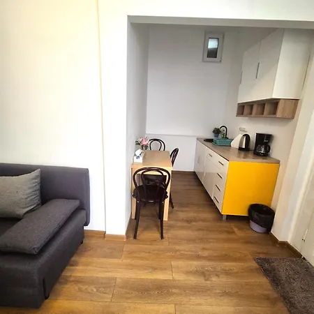 Centrum House