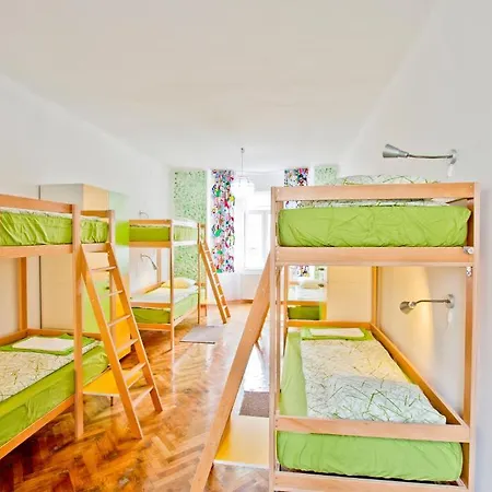 Centrum House Auberge de jeunesse Braşov