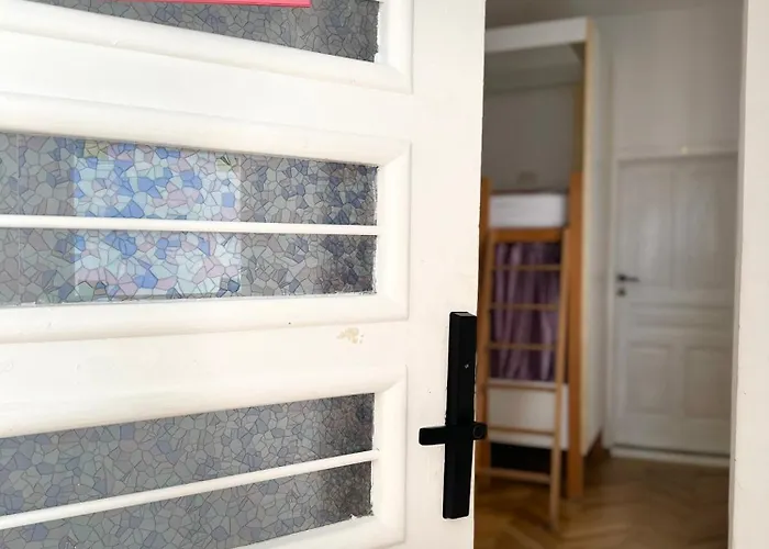 Centrum House Hostel *