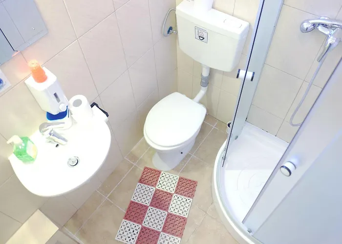 Centrum House * בראשוב