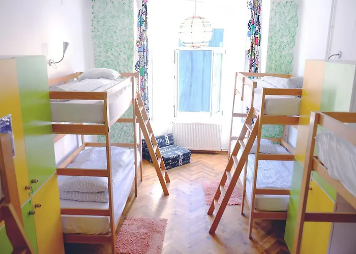 Centrum House אכסניה *