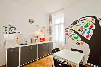 Centrum House אכסניה *